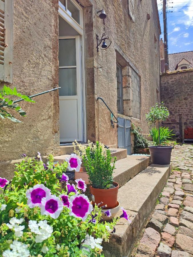 Studio - Pied A Terre Saulieu Exterior foto